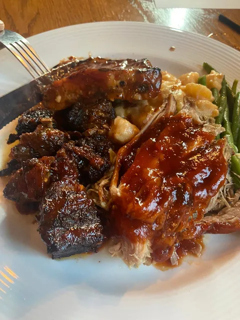 Piggy Bistro - Image 1