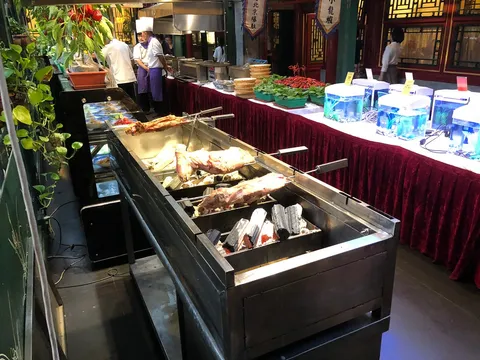 Huajia Yiyuan (Hua's Restaurant) - Image 1