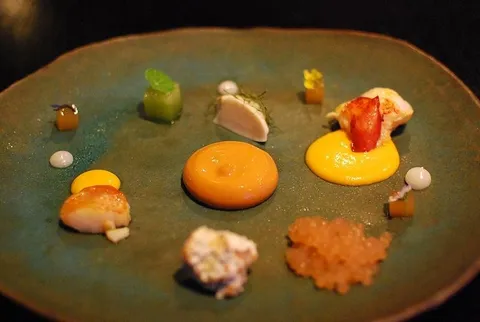 Alinea - Image 1