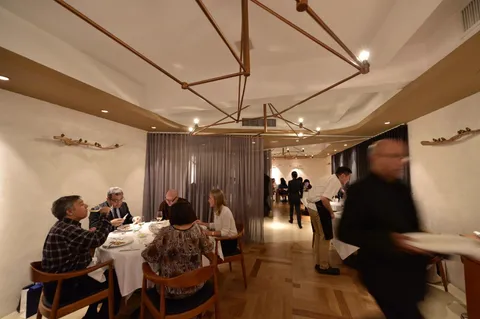 DC Restaurant - Image 1