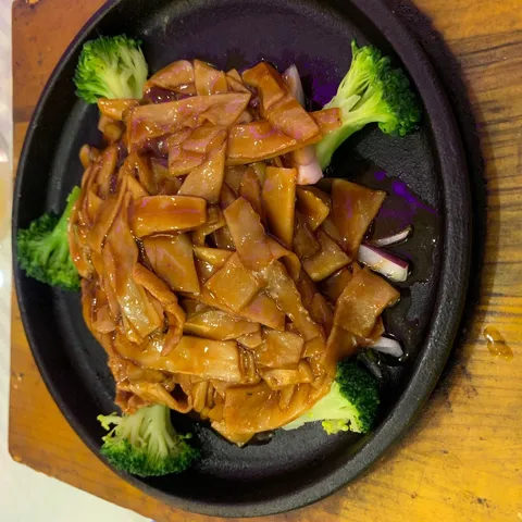 Gou Bu Li Restaurant - Image 1