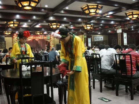 必胜客新都汇餐厅 - Image 1