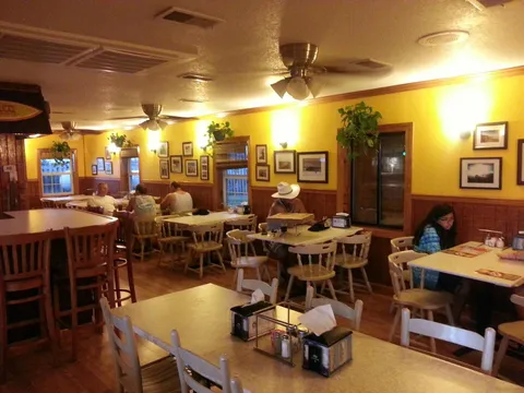 Lisa's Pizzeria - Image 1
