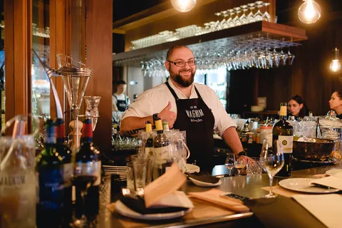 Magnum Wine Bar - Image 1