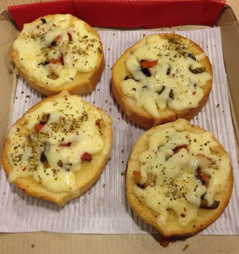Pizza Hut - Image 1