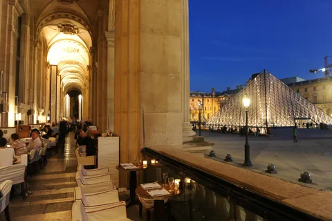 Le Café Marly - Image 1