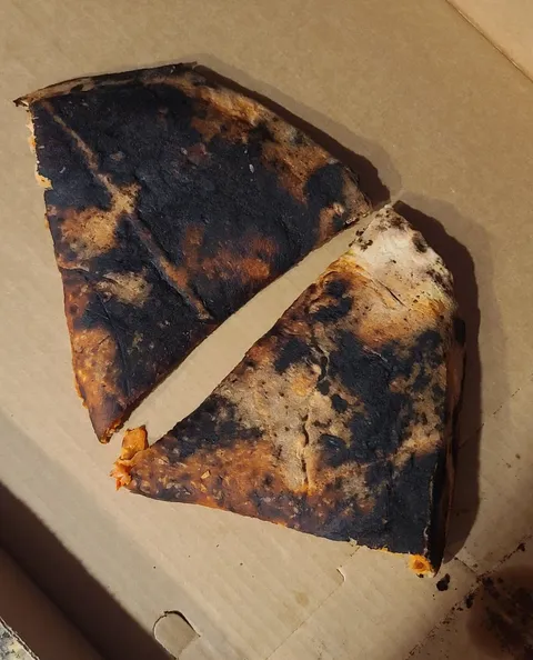 Leo’s Artisan Pizza - Image 1