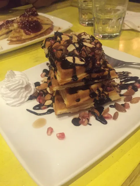 Di Ghent Cafe - Image 1
