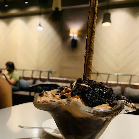 QD's Restaurant - Image 1