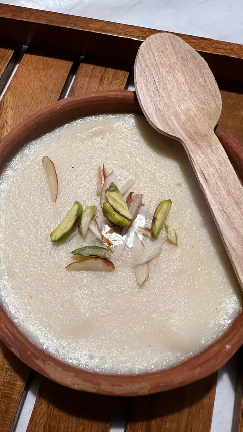 Manzilat’s upended tawa - Image 1
