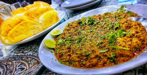 Cafe Irani Chaii - Image 1