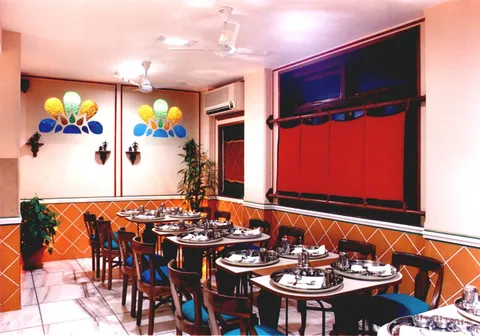 Shree Thaker Bhojanalay - Image 1