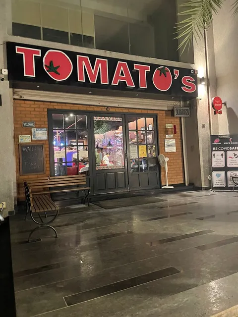 Tomato's - Image 1