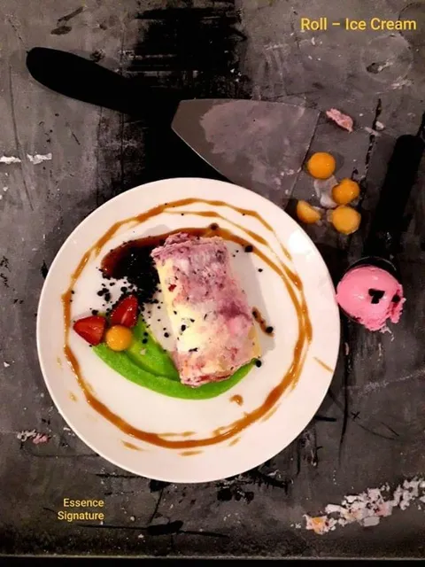 Collage-All day dining - Image 1