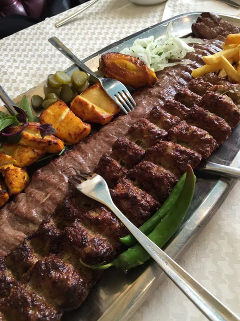 Alborz Restaurant - Image 1