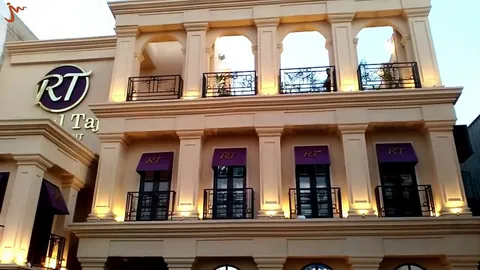 Royal Taj Restaurant - Image 1