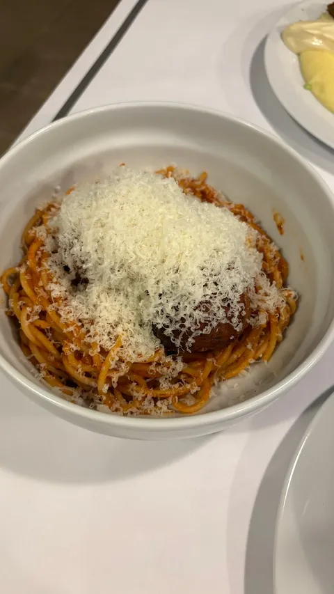 Balls Restaurant - Image 1
