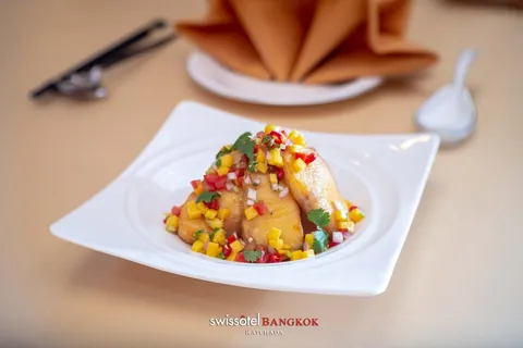 Loong Foong Cantonese Restaurant - Image 1