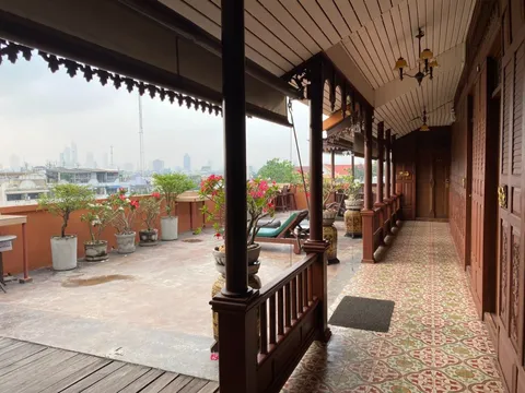 Lamphu Tree Restaurant - Image 1