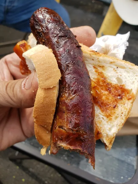 Lem's Bar-B-Q - Image 1