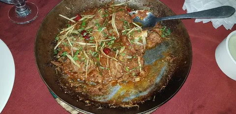 Dera Restaurant - Image 1