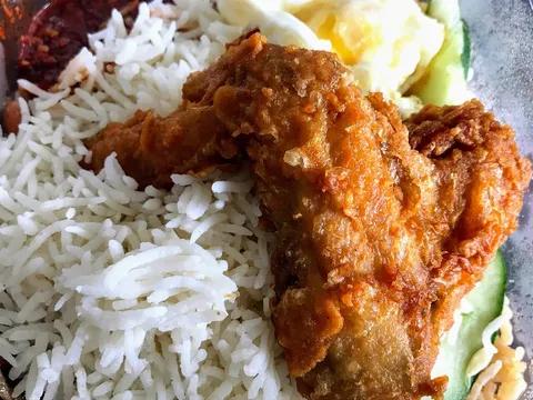 Selera Rasa Nasi Lemak - Image 1