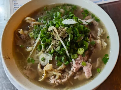 Phở Phượng - Image 1