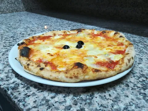  Pizzeria La Capricciosa - Image 1