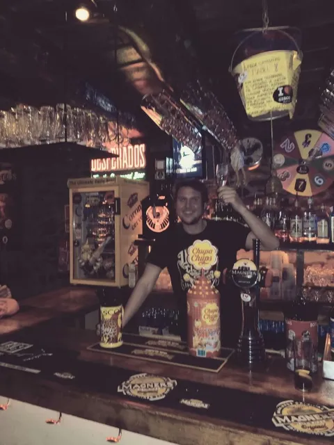  CISCO'S APRE BAR - Image 1