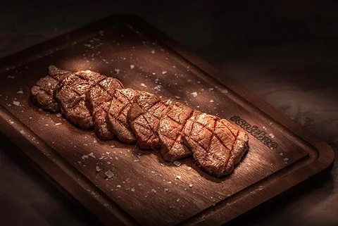 Nusr-Et Dubai - Image 1