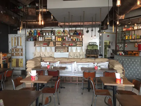 Meylas Emirati Restaurant - Image 1