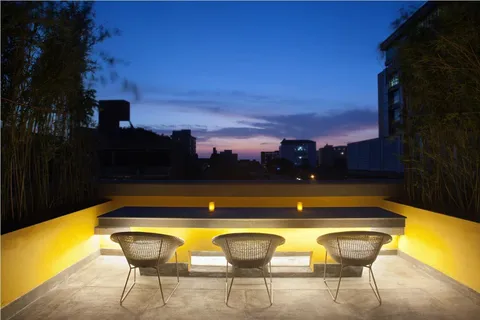  Cloud Café - Image 1