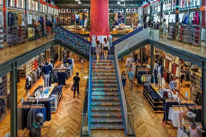 Shopping district
