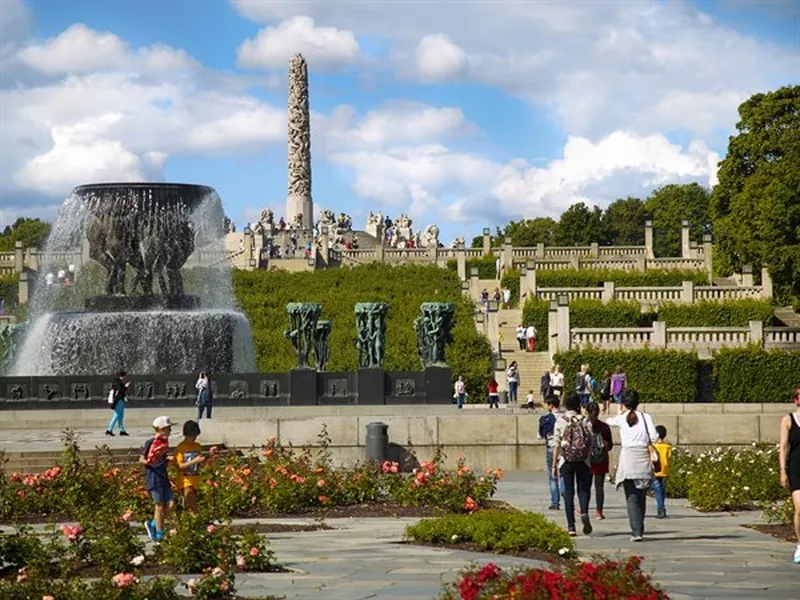 Vigeland Sculpture Park 2